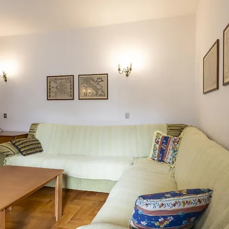 公寓 Monte Livrio By Interhome